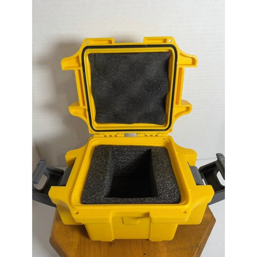 Invicta Yellow Watch Case Storage Box Hard Shell‎ Travel Case w Foam Insert